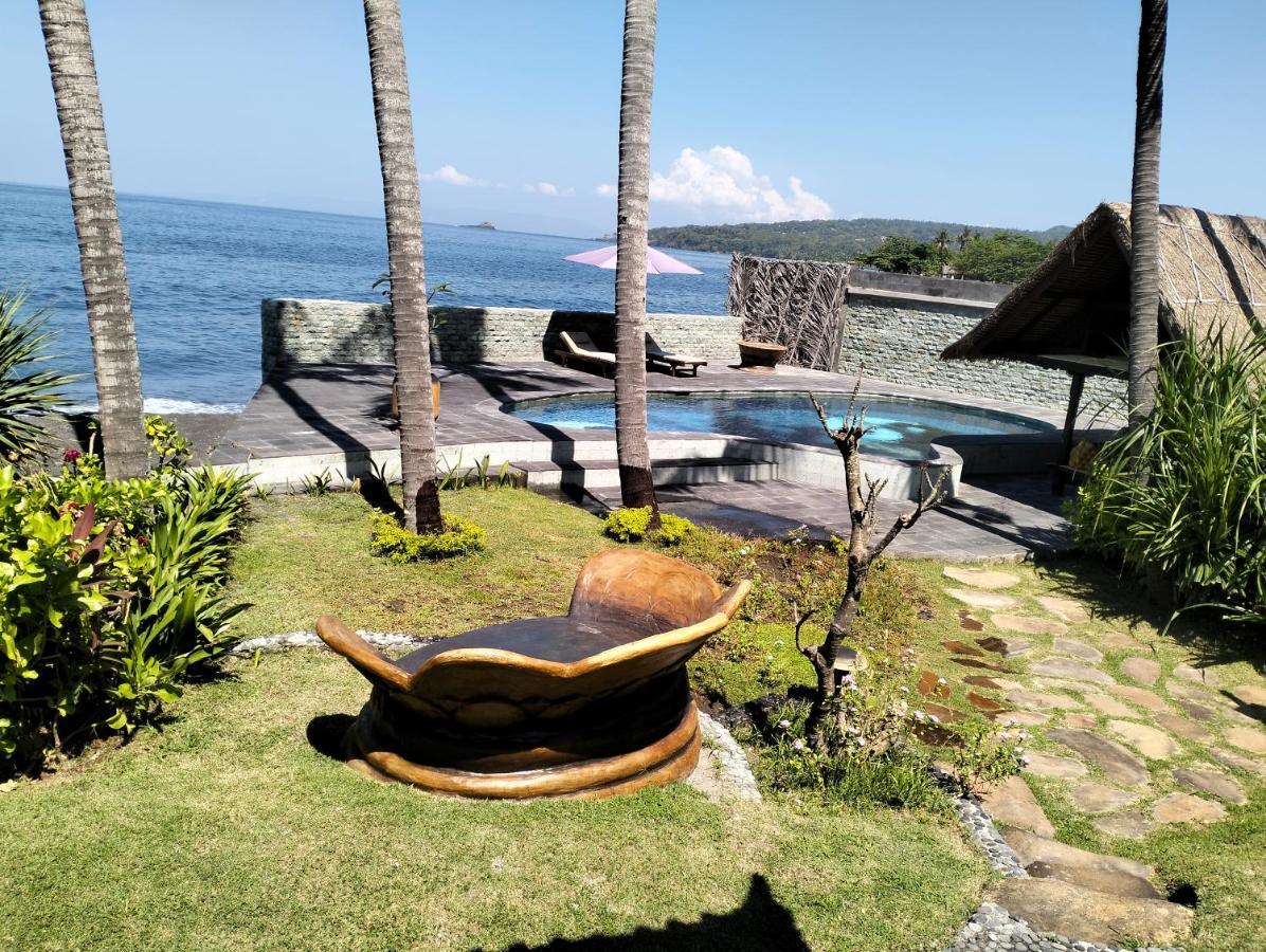 Secret Moon Beach House Jasri Exterior photo